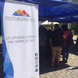 Pendon roller 90x200 impreso en papel sintetico con diseño de empresa